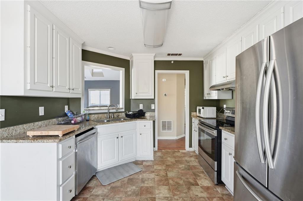 355 Radcliffe Trace Property Photo 7