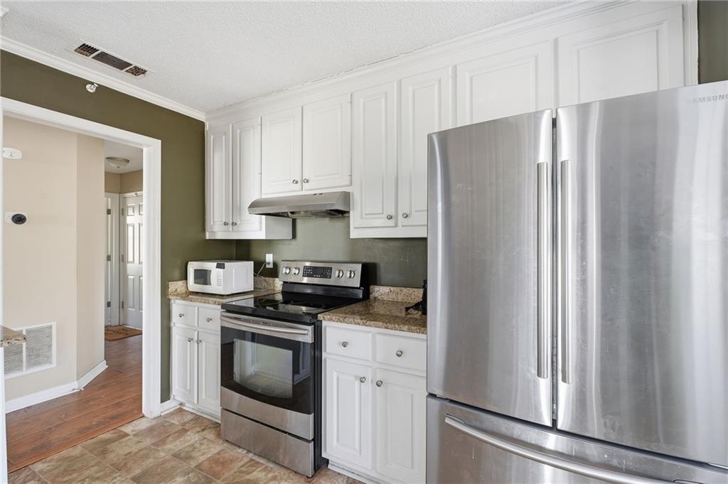 355 Radcliffe Trace Property Photo 9