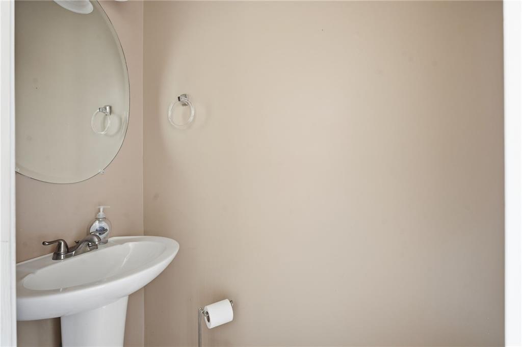 355 Radcliffe Trace Property Photo 16