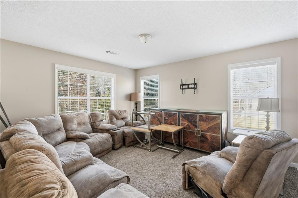 355 Radcliffe Trace Property Photo 17