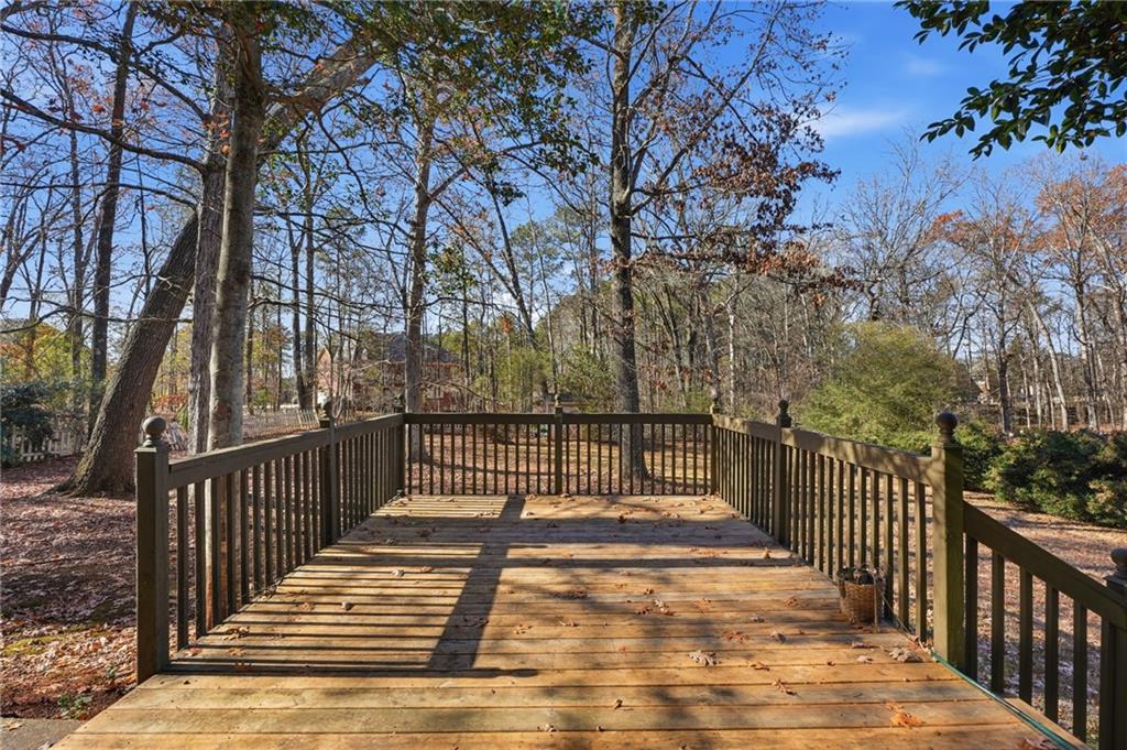 355 Radcliffe Trace Property Photo 27