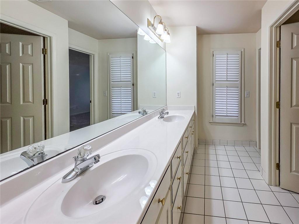2502 Oak Hill Overlook Property Photo 24