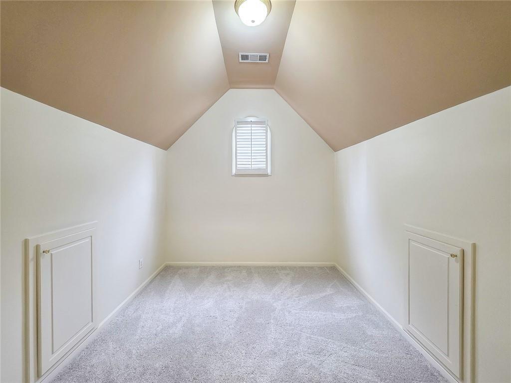 2502 Oak Hill Overlook Property Photo 35