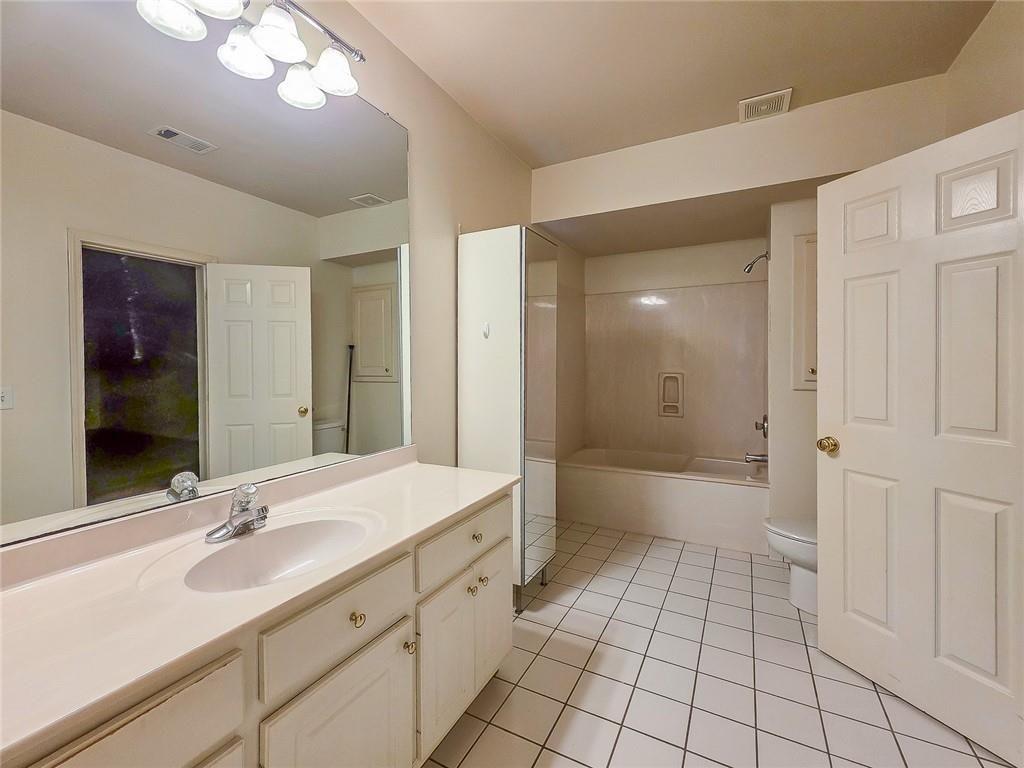 2502 Oak Hill Overlook Property Photo 40