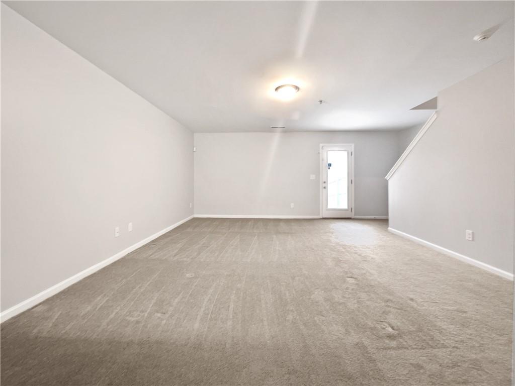 6247 Ellenwood Drive Property Photo 12