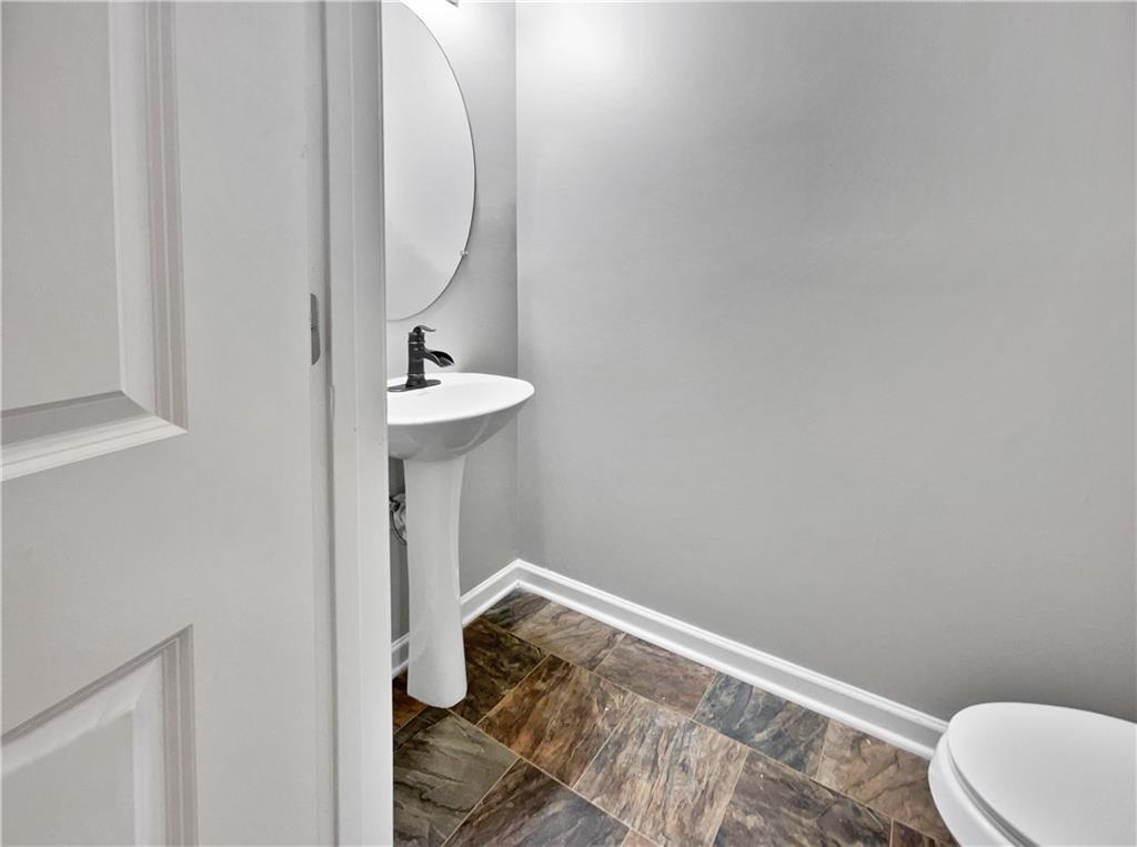 6247 Ellenwood Drive Property Photo 33
