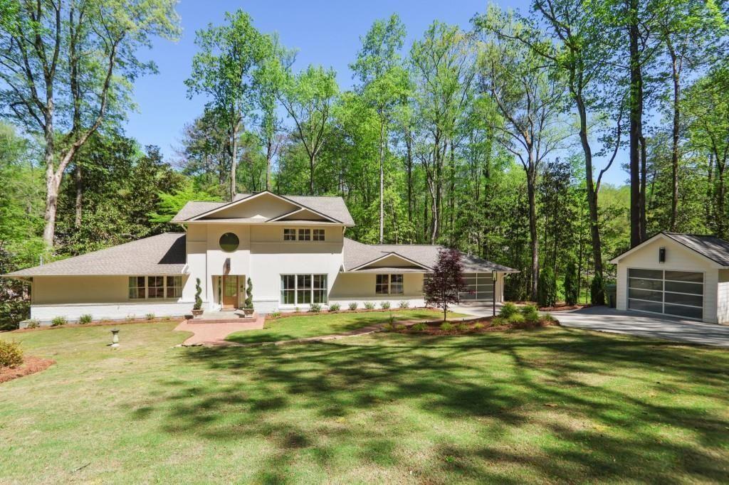 1007 Somerset Drive NW Property Photo 1