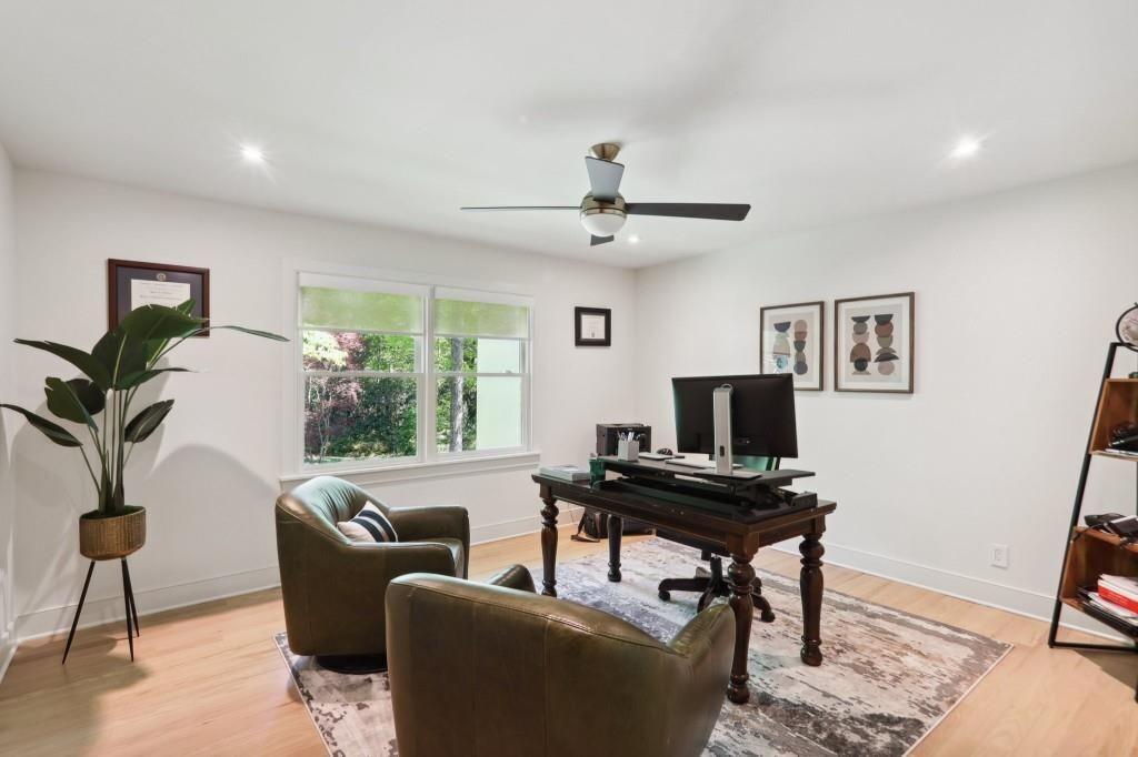1007 Somerset Drive Nw Property Photo 11