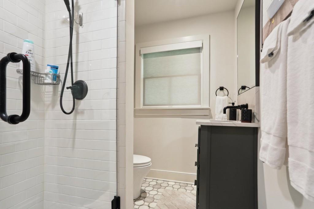 1007 Somerset Drive Nw Property Photo 13