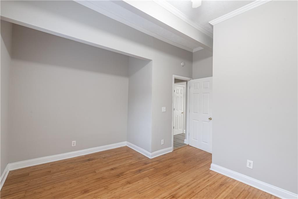 3136 E Point Street Property Photo 15