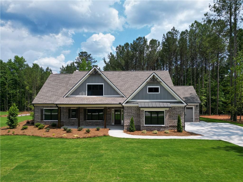 617 Shepherds Crossing Property Photo 1