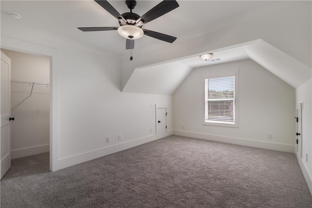 2113 Stonegate Way Property Photo 34