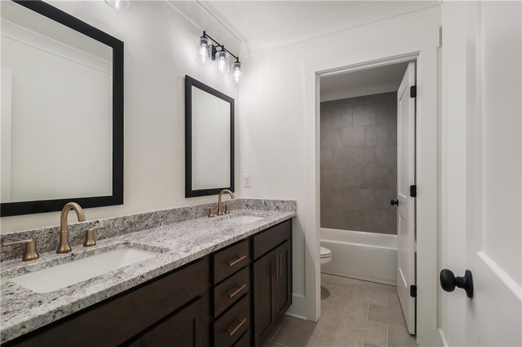 2113 Stonegate Way Property Photo 36