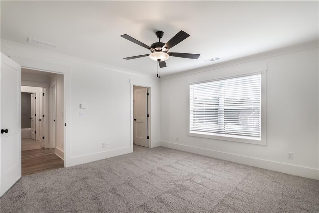 2113 Stonegate Way Property Photo 37