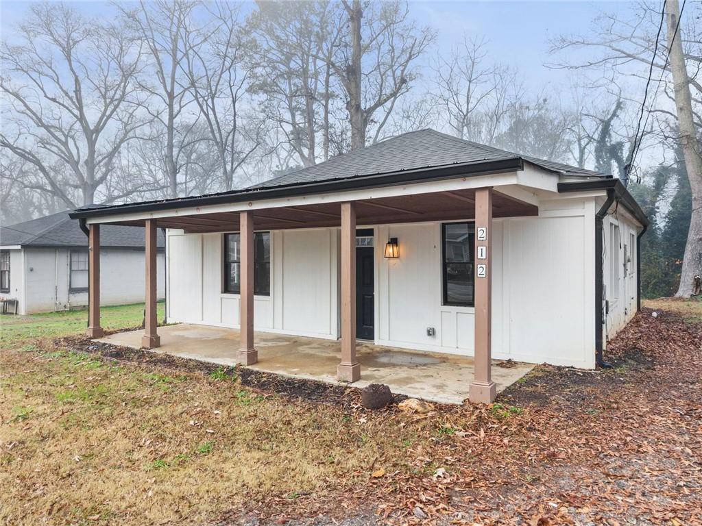 212 Walker Drive Property Photo 3