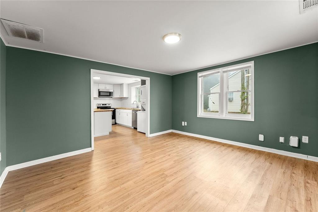 212 Walker Drive Property Photo 6