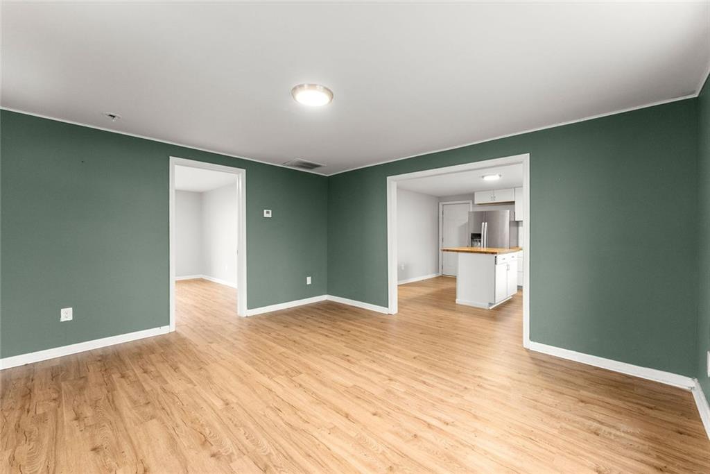 212 Walker Drive Property Photo 7