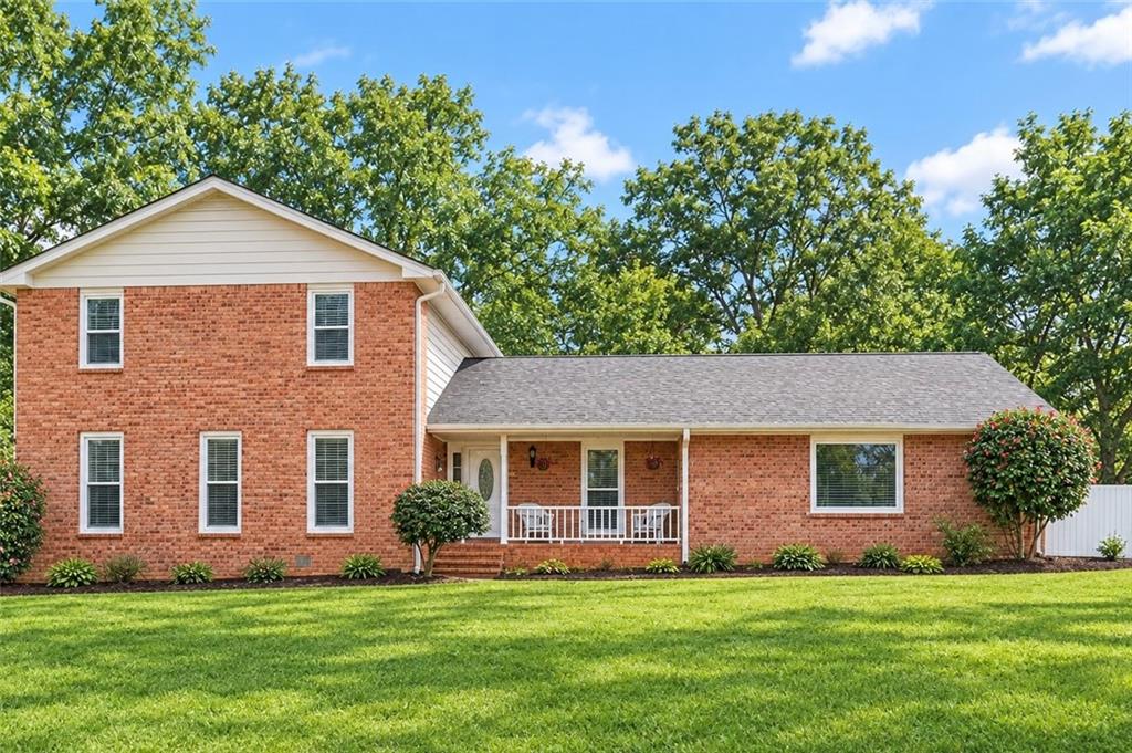 2571 Highland Golf Course Drive Property Photo 1