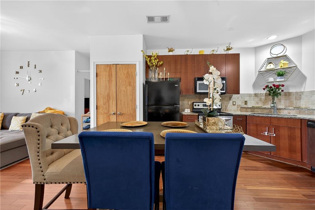 898 Oak Street Sw Unit 1411 Property Photo 17