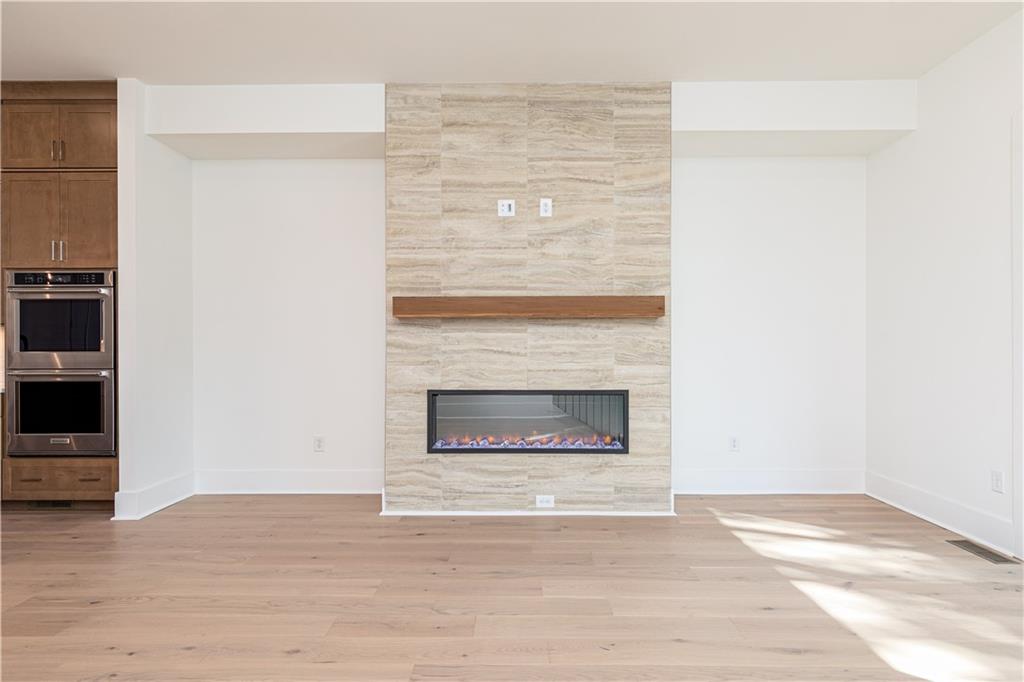 2244 Crestview Drive Unit 35 Property Photo 3