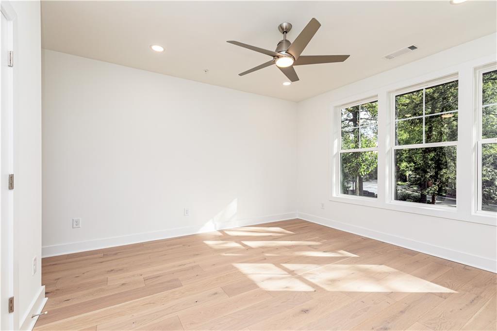 2244 Crestview Drive Unit 35 Property Photo 11