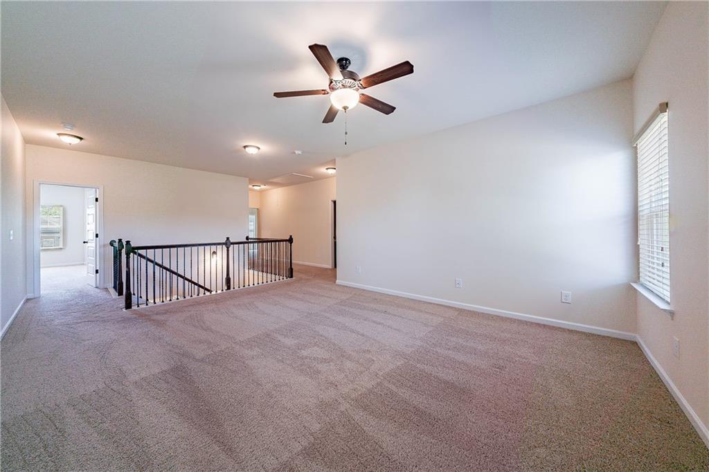 10 Edgewater Court Property Photo 16