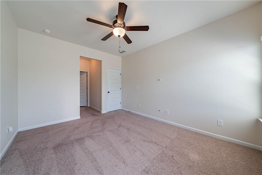 10 Edgewater Court Property Photo 18