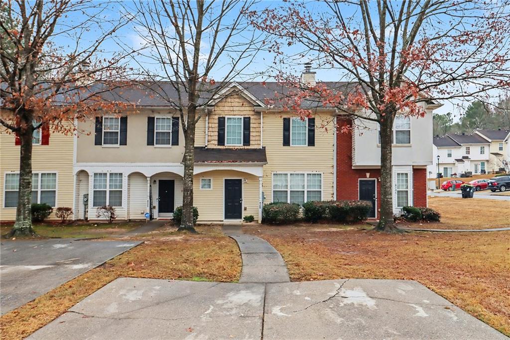 6109 Camden Forrest Drive Property Photo 1