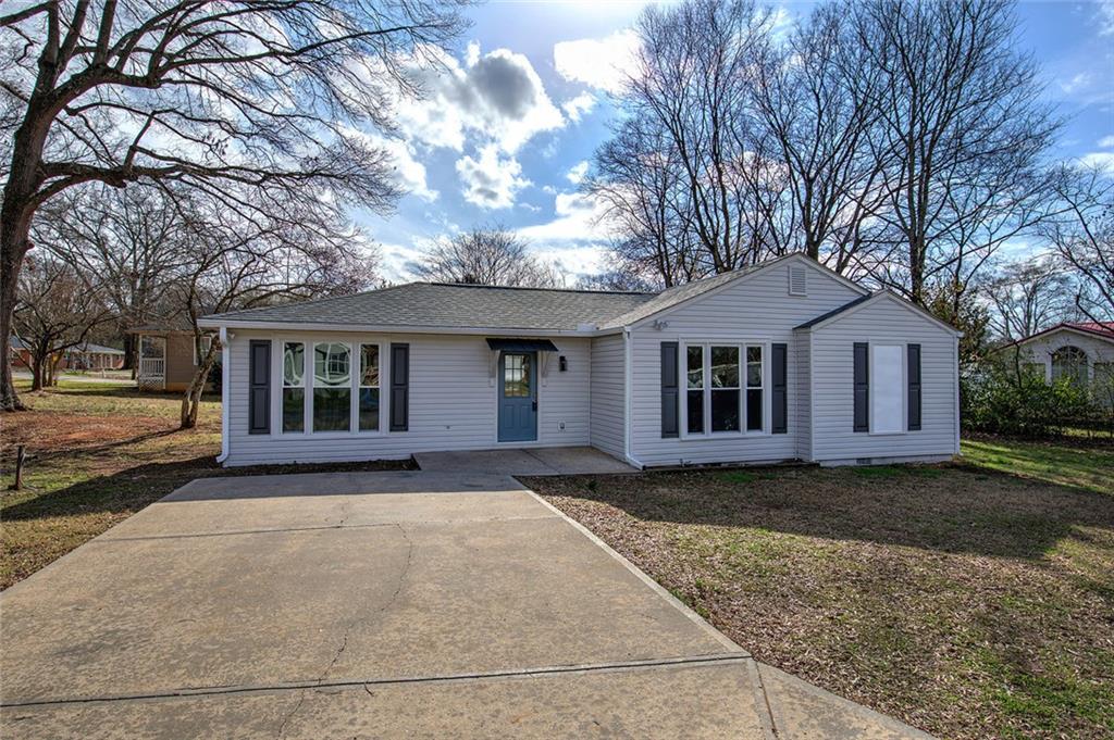 30 Grove Circle
