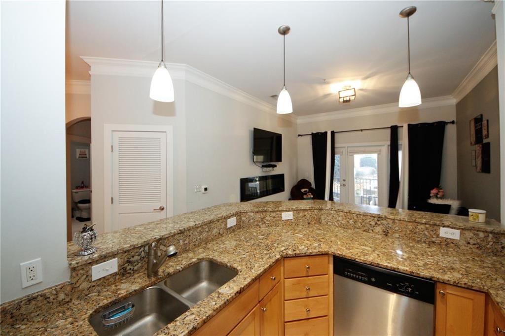 799 Hammond Drive Unit 116 Property Photo 18