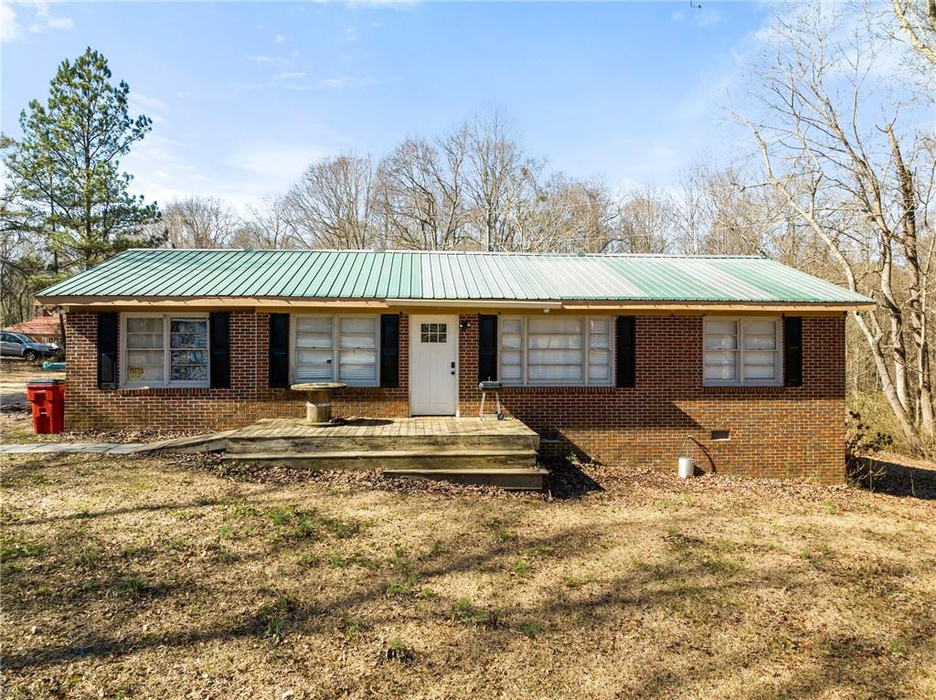6529 Highway 53 Property Photo 1