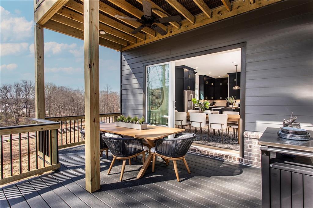 2042 Dave's Creek Road Property Photo 16