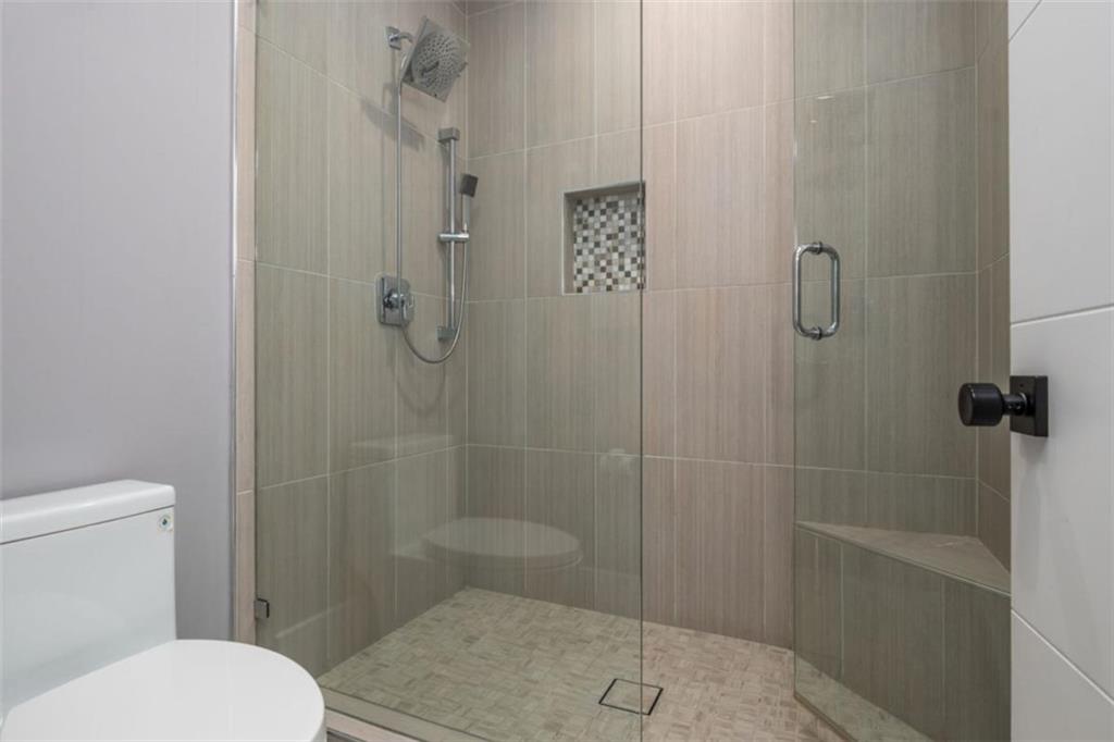 2804 Skyland Drive Property Photo 40
