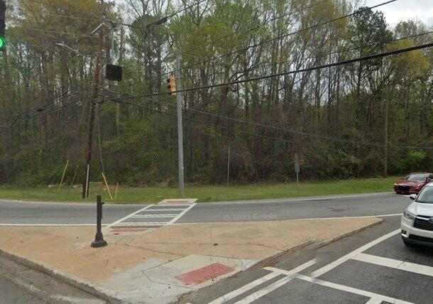3540 Snapfinger Road Property Photo 1