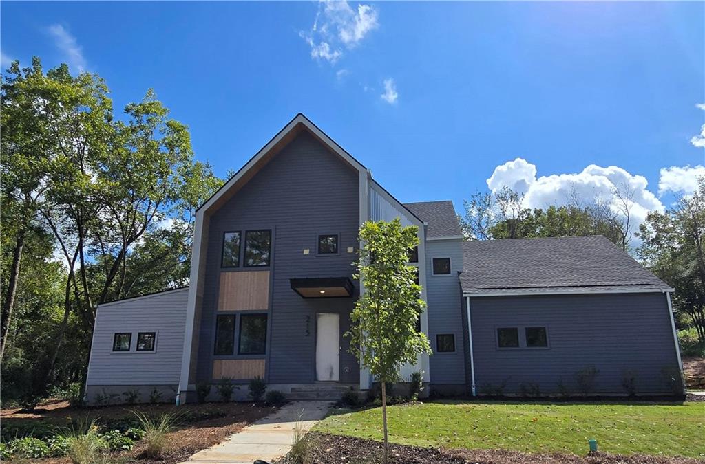 215 Winterberry Way Property Photo 1