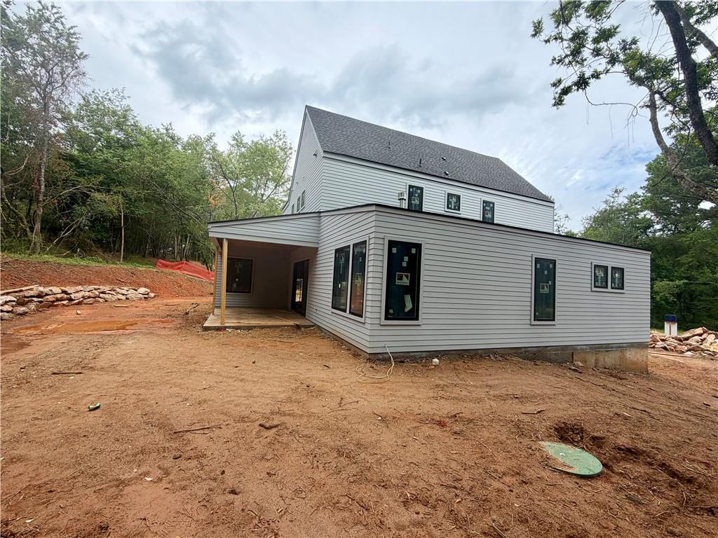 215 Winterberry Way Property Photo 8