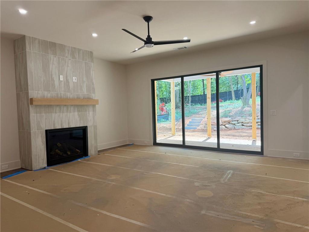 215 Winterberry Way Property Photo 25