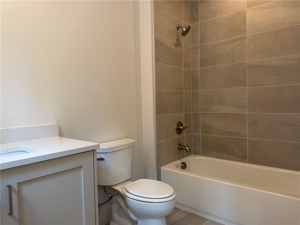 215 Winterberry Way Property Photo 45
