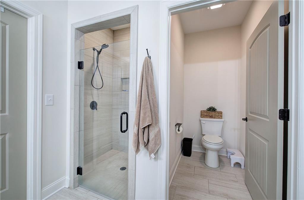 6 Encore Lane Property Photo 17