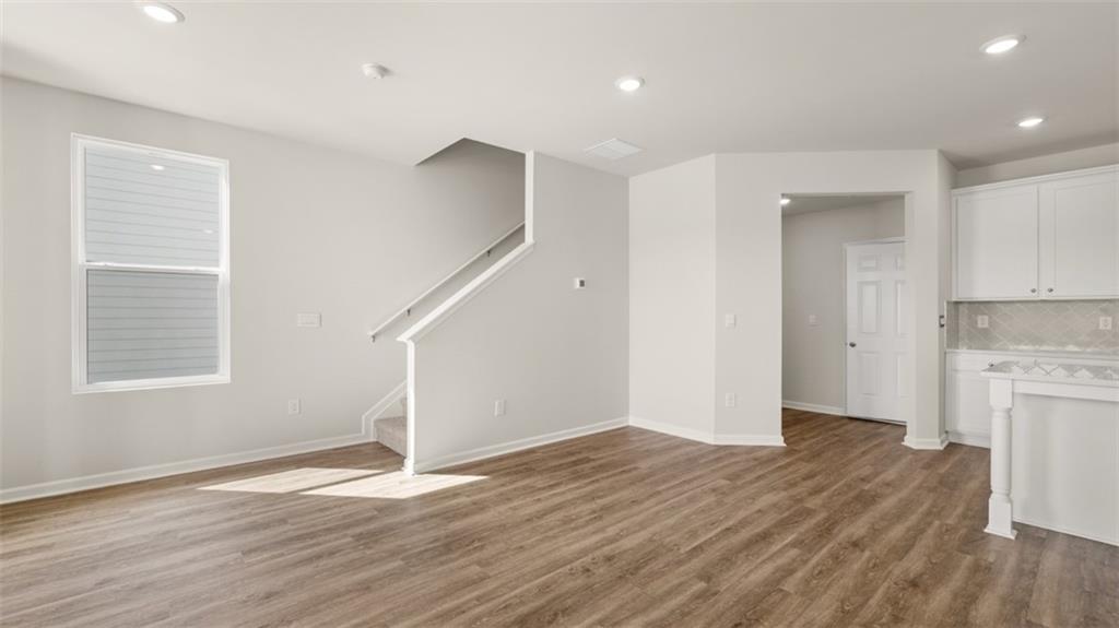 918 Stow Lane Property Photo 19