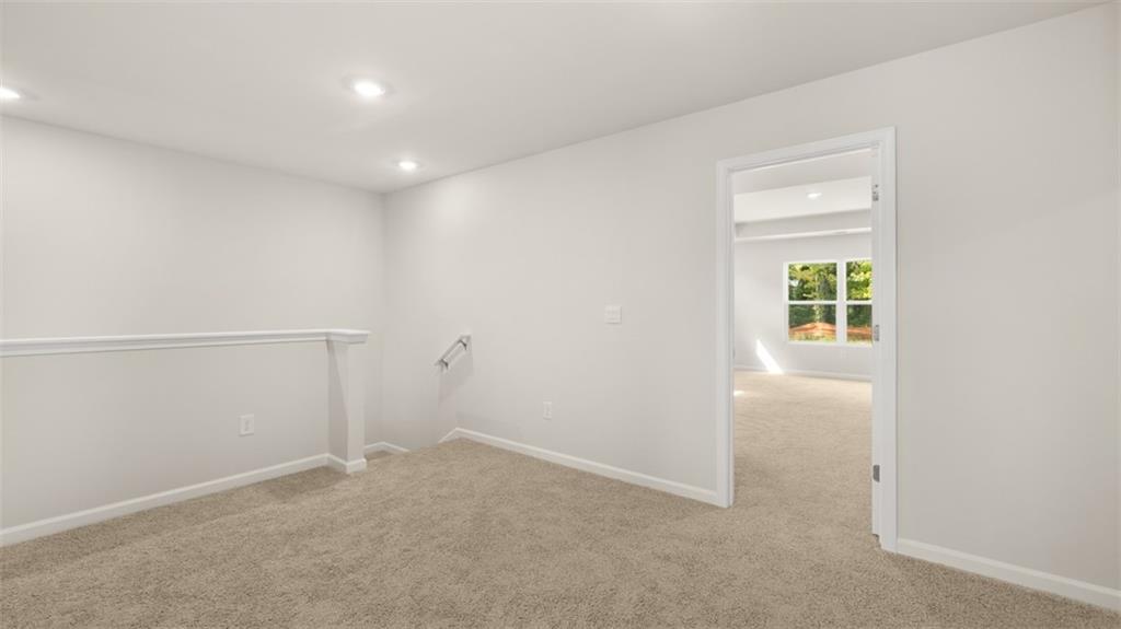 918 Stow Lane Property Photo 28