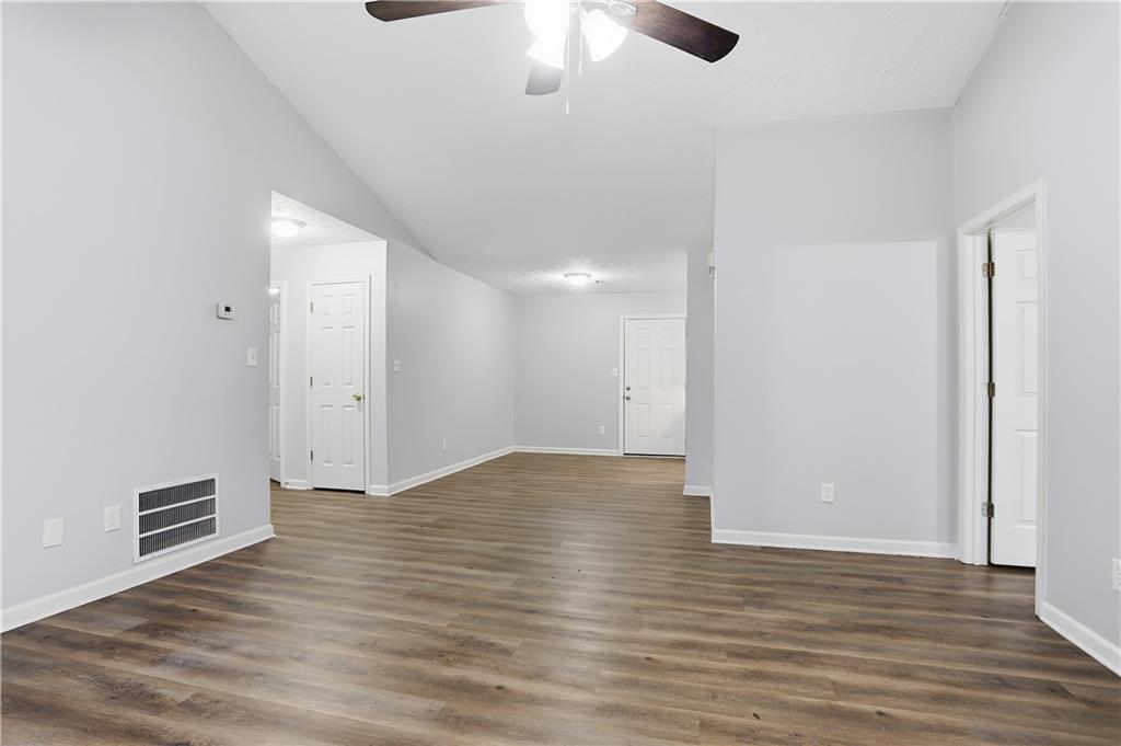 11066 Shannon Circle Property Photo 4