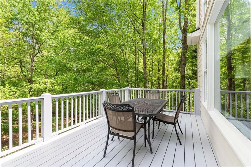 4425 Woodside Court Property Photo 14