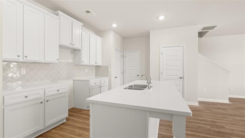 313 Tate Street Property Photo 13