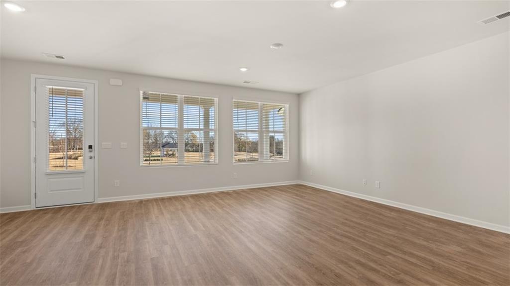 313 Tate Street Property Photo 15