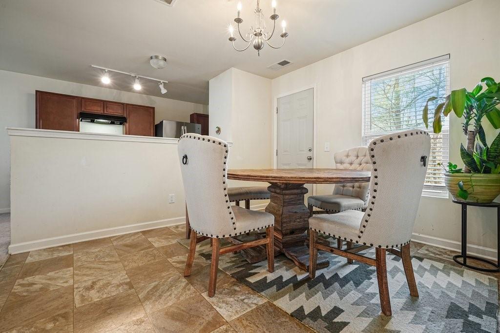 18 Oxford Lane Property Photo 14