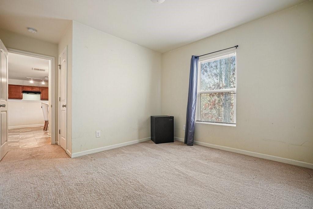 18 Oxford Lane Property Photo 17