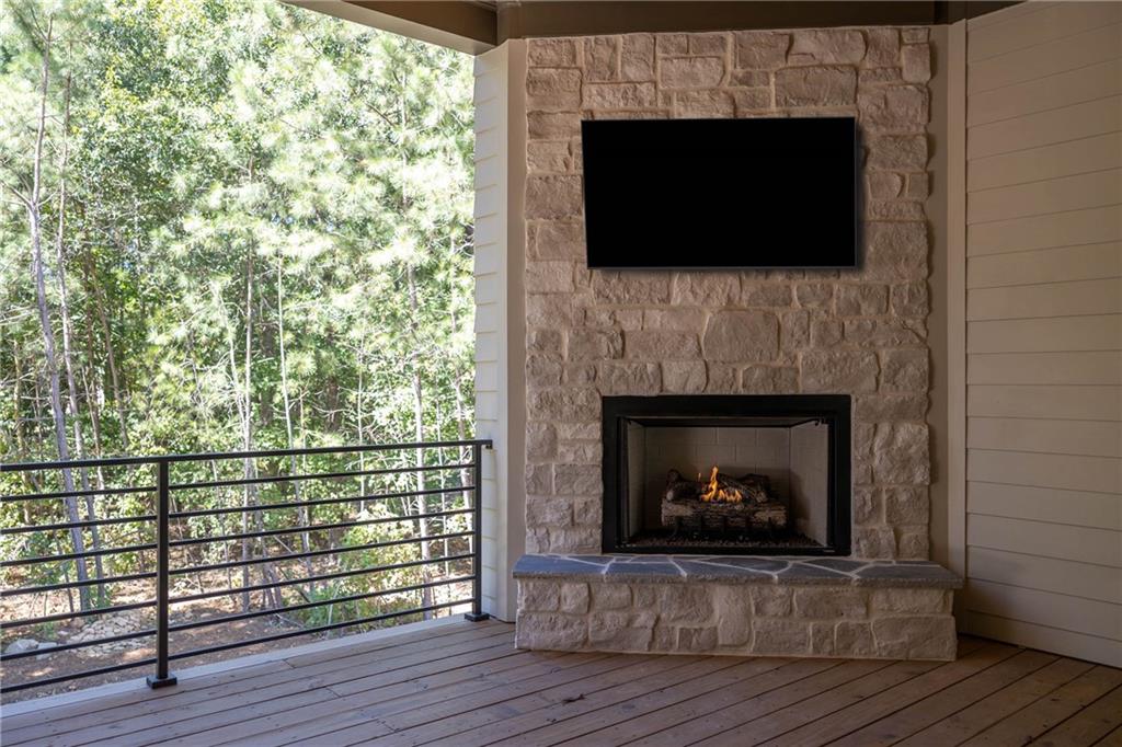 211 Memory Lane Property Photo 12