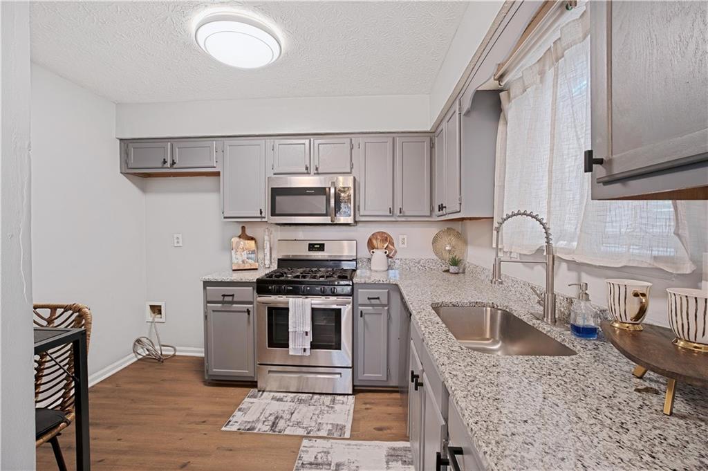 1528 Carriage Lane Property Photo 11
