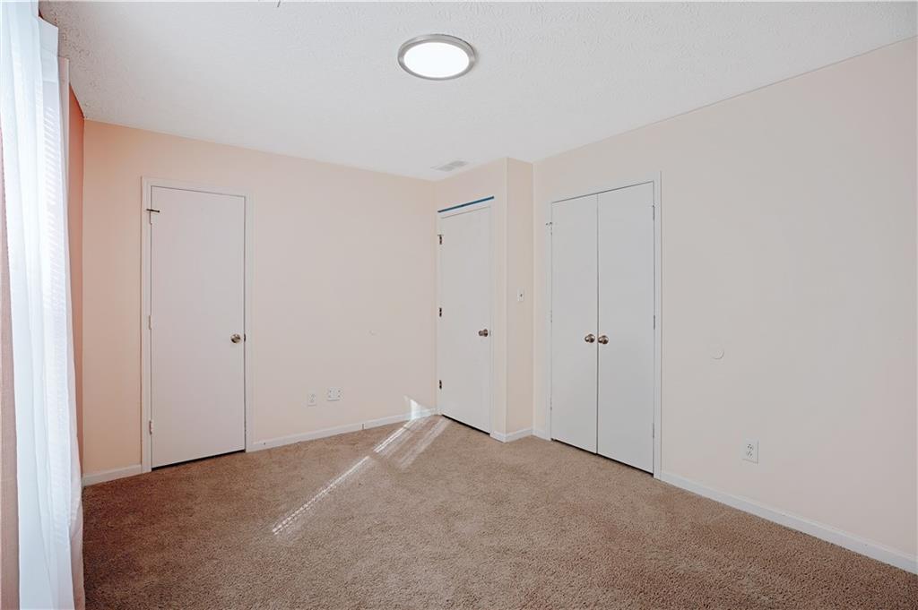 1528 Carriage Lane Property Photo 18